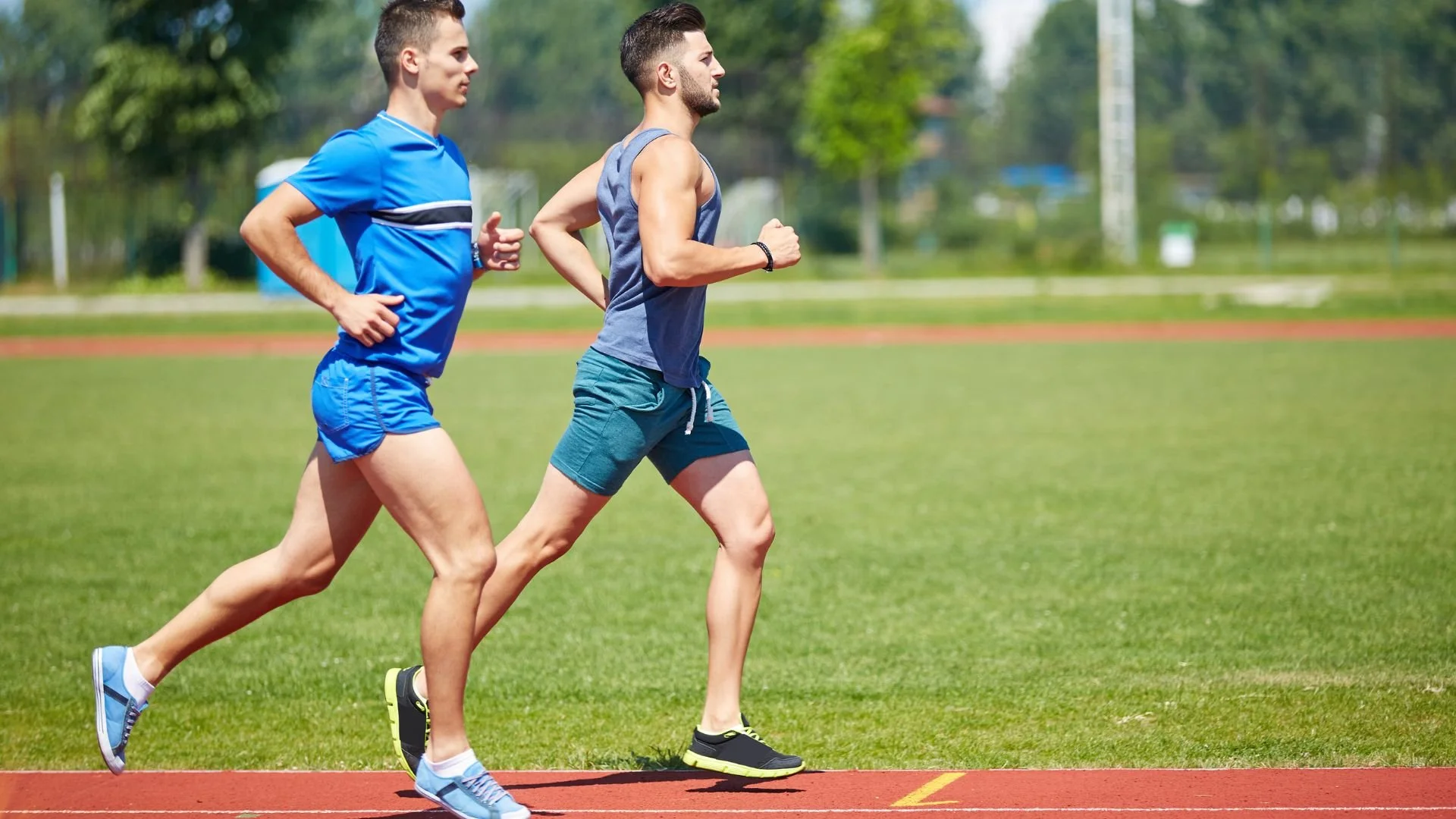 Athletics — Middle-Distance Load Management: Balancing aerobic base, speed work, and race tactics for 800–1500 m success